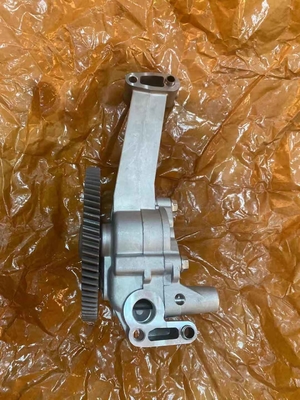 Scania D11 D12 Engine Oil Pump 2209509 for 310-420 HP Trucks